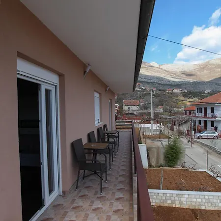 Vinogradi Elez Apartman Trebinje